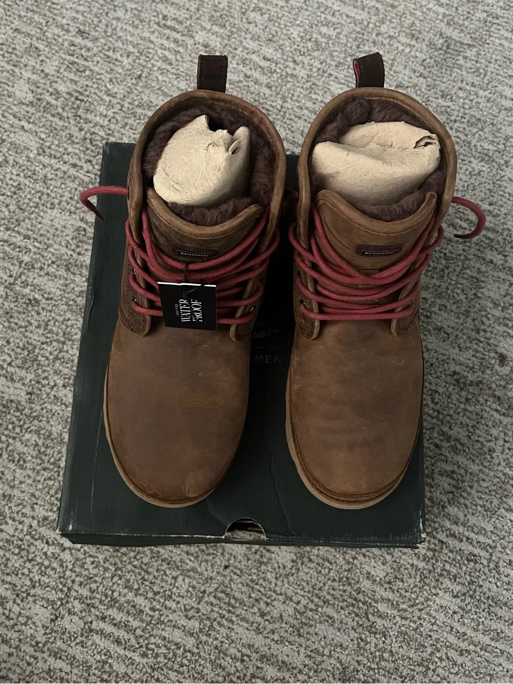 UGG Men's Brown Chukka Boots with Red Laces